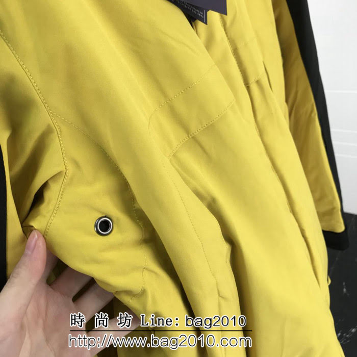 PRADA普拉達 2018ss冬季新品 官網同步 撞色連帽夾克 羽絨內膽 男款外套  ydi1898